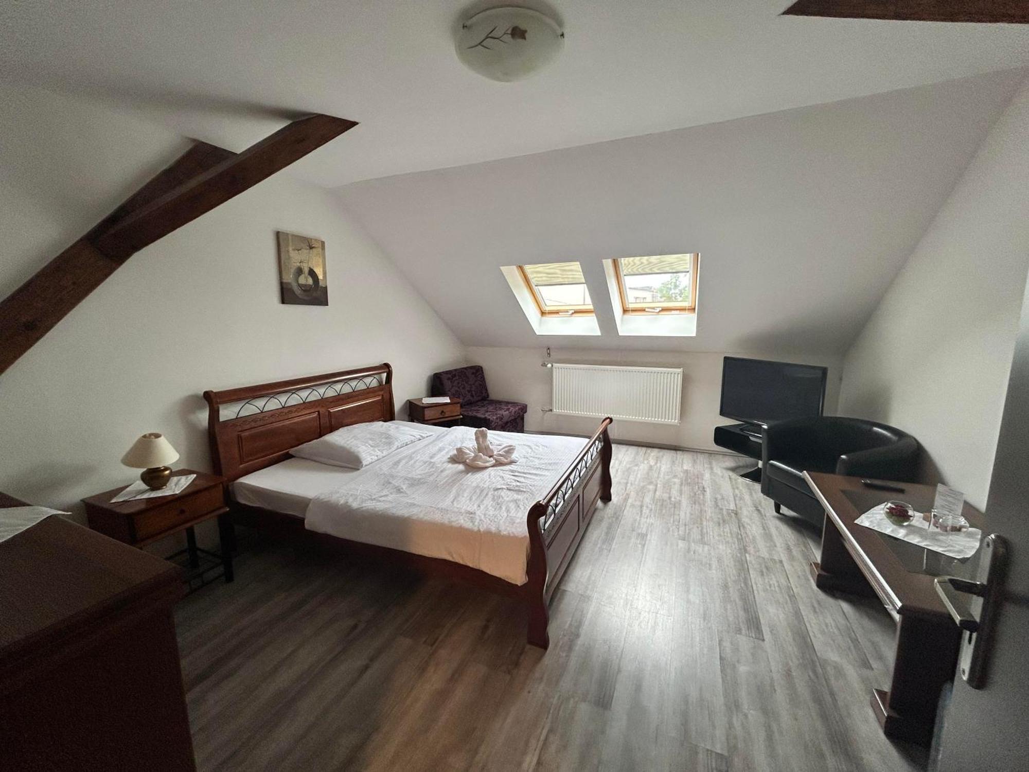 Penzion Contesa Rožňava Extérieur photo